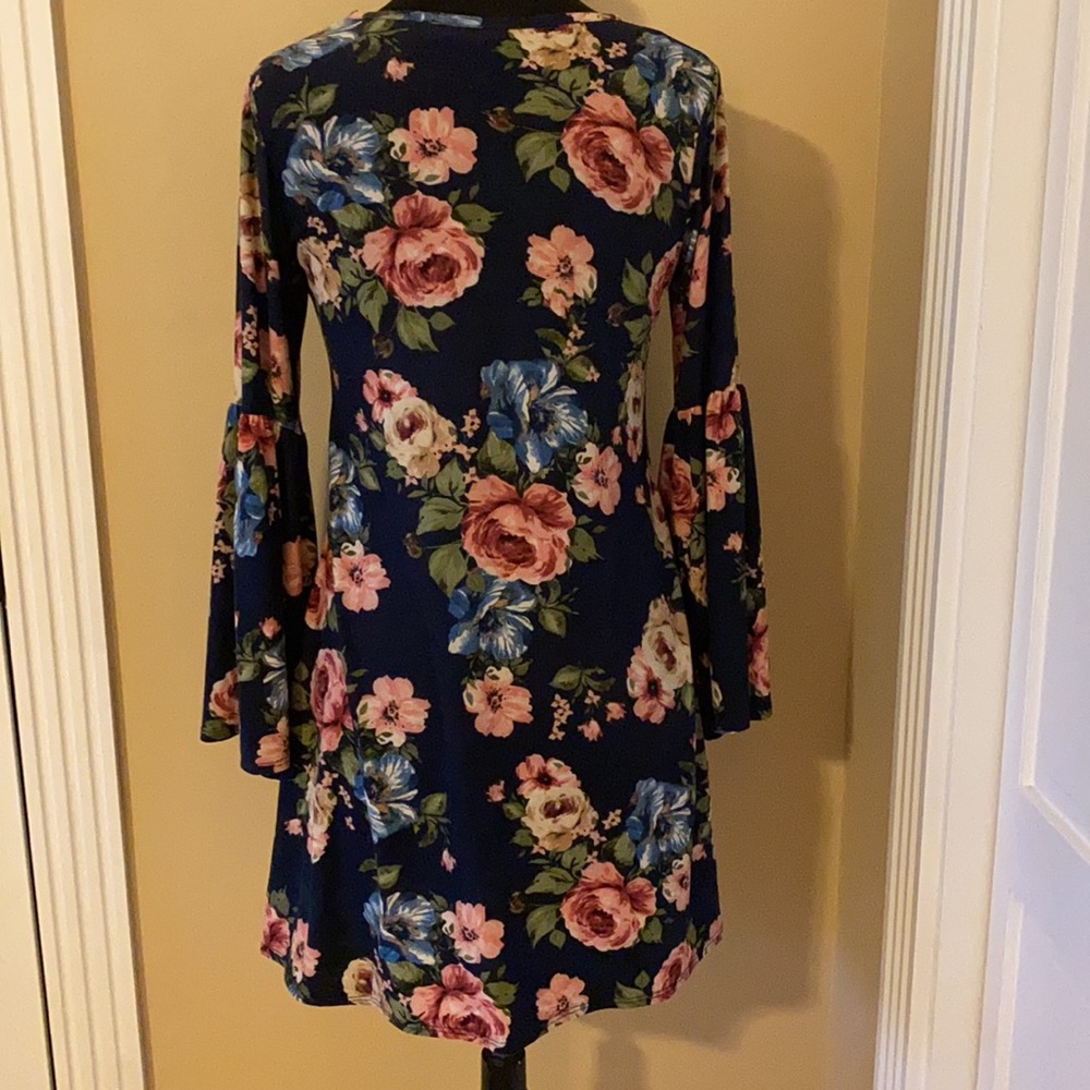 Tunic Top - Picture 3 of 3